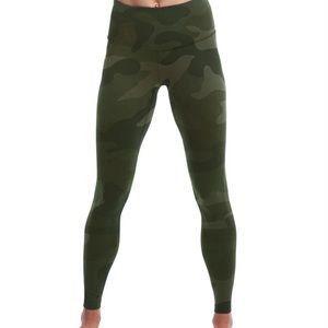 NORTH FACE MOTIVATION HIGH-RISE TIGHTS CAMO